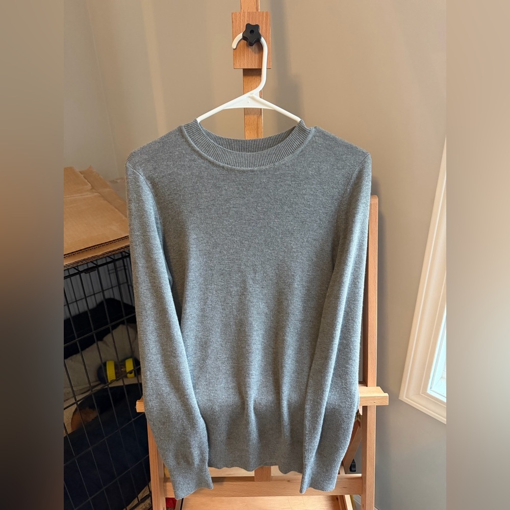 Women’s Gray Sweater